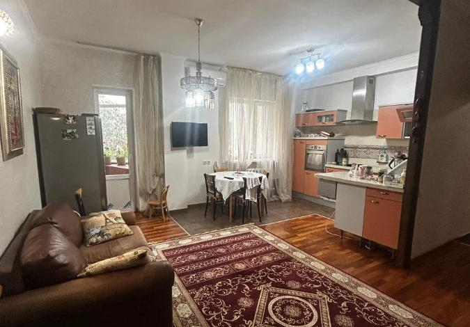 3-комнатная квартира, 147.6 м², 2/5 этаж, проспект Женис 5