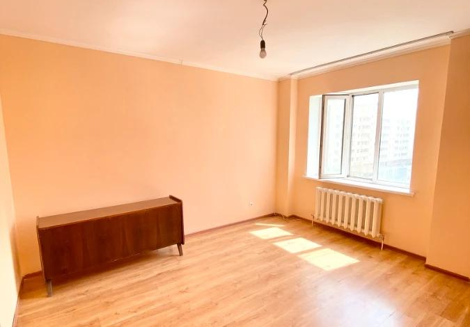 3-комнатная квартира, 76 м², 6/9 этаж, Айтматова 29а