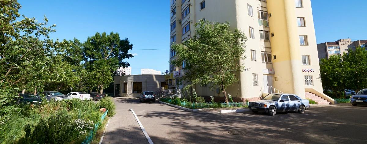 3-комнатная квартира, 68 м², 10/12 этаж, Абылайхана 14/1