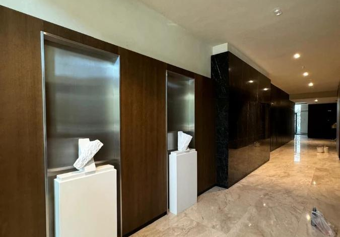 4-комнатная квартира, 225 м², 10/18 этаж, Достык