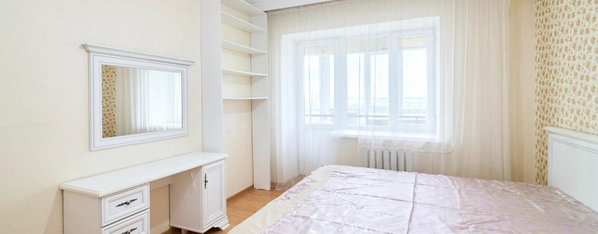 2-комнатная квартира, 72 м², 8/9 этаж, Мустафина 21/1-4