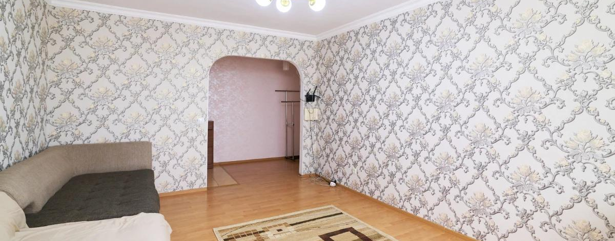 2-комнатная квартира, 72 м², 8/9 этаж, Мустафина 21/1-4