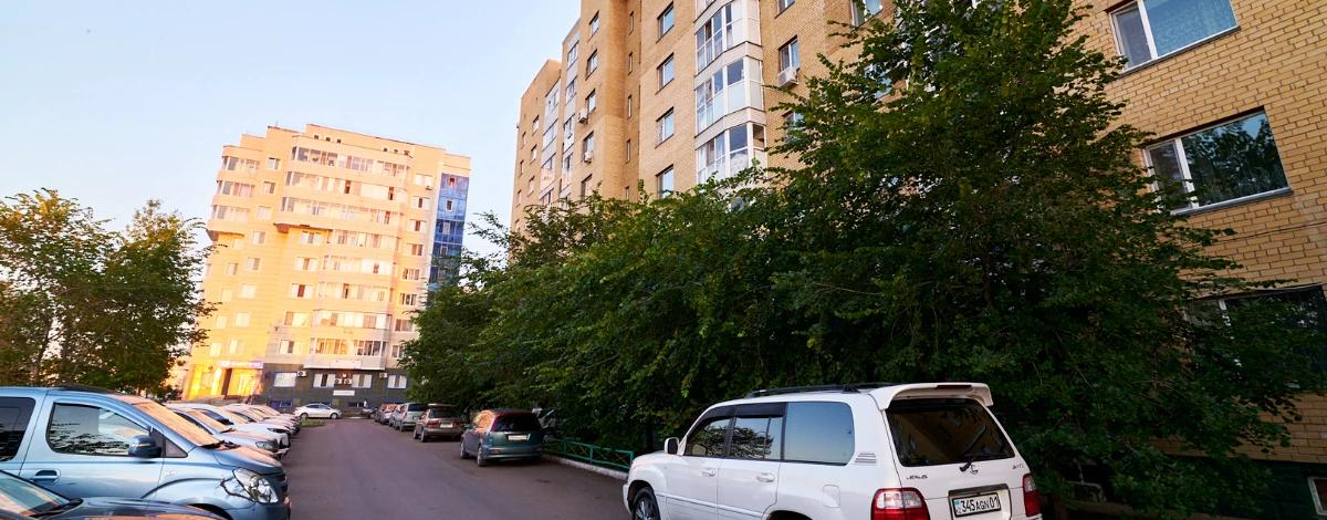 2-комнатная квартира, 72 м², 8/9 этаж, Мустафина 21/1-4