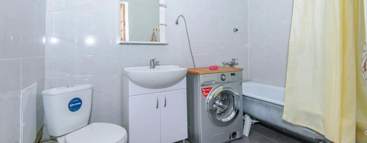 1-комнатная квартира, 38 м², 8/15 этаж, Ракымжана Кошкарбаева 45а