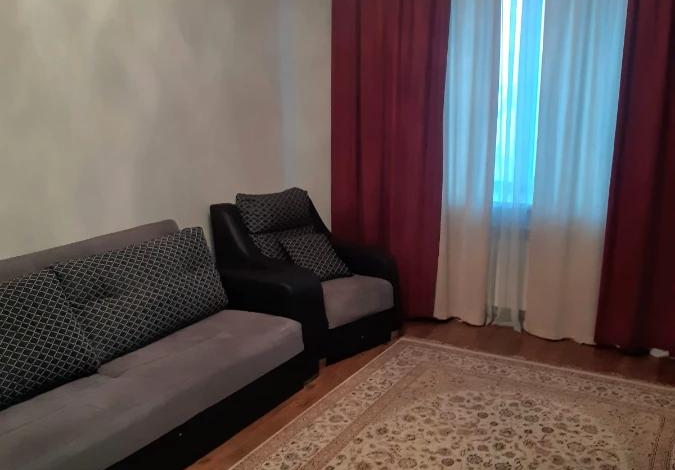 3-комнатная квартира, 90.6 м², 2/9 этаж, Момышулы 43