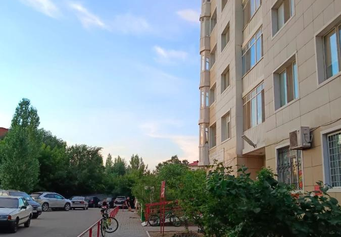 1-комнатная квартира, 47 м², 25/25 этаж, Абая 92/1