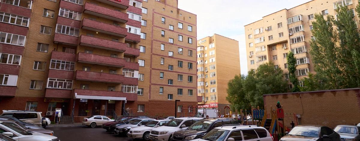 1-комнатная квартира, 52 м², 8/18 этаж, Кудайбердыулы 33