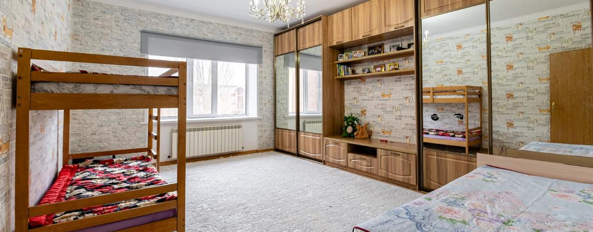 3-комнатная квартира, 128.3 м², 4/4 этаж, Талды пер. 4