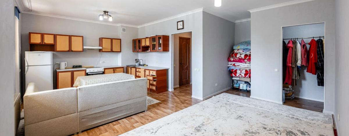 1-комнатная квартира, 42 м², 3/10 этаж, Кудайбердиулы