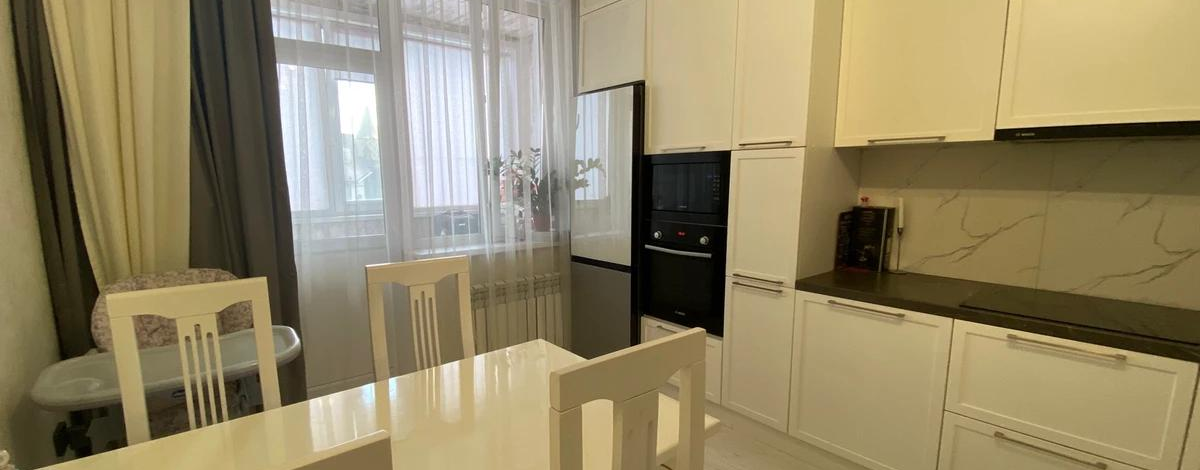 4-комнатная квартира · 120 м² · 2/4 этаж, Естая 92