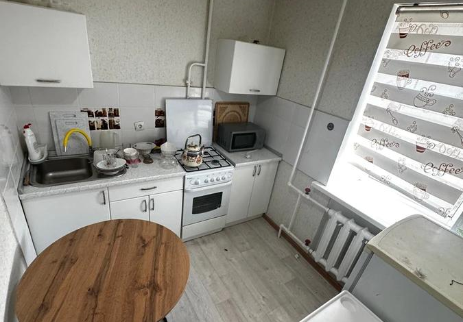 1-комнатная квартира · 32 м² · 3/5 этаж, Абилкайыр хана 75 — 101 стрелковой бригады