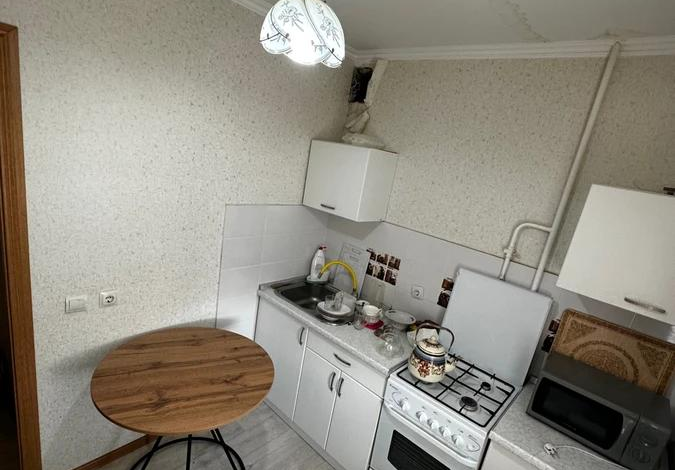 1-комнатная квартира · 32 м² · 3/5 этаж, Абилкайыр хана 75 — 101 стрелковой бригады