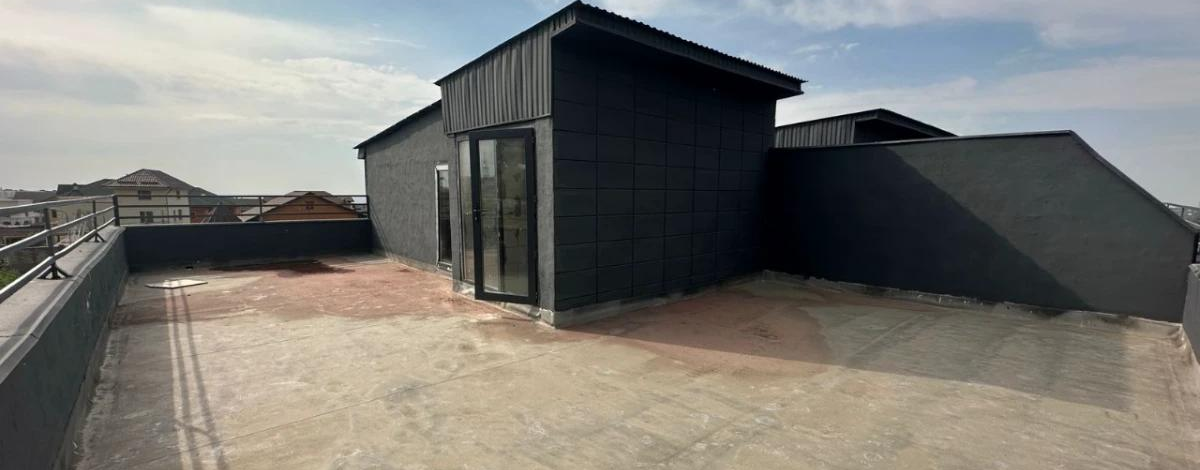 5-комнатная квартира, 217 м², 2/3 этаж, мкр Нур Алатау 1152