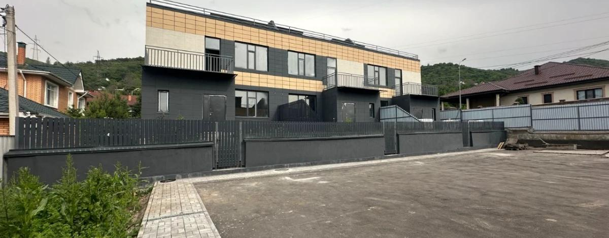 5-комнатная квартира, 217 м², 2/3 этаж, мкр Нур Алатау 1152