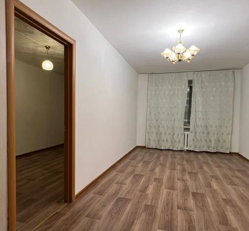 3-комнатная квартира, 61 м², 2/5 этаж, Республика 30