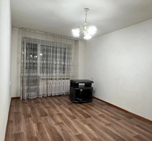 3-комнатная квартира, 61 м², 2/5 этаж, Республика 30