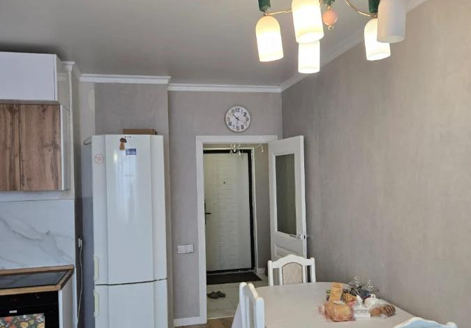 3-комнатная квартира · 82 м² · 4/5 этаж, Халиуллина 196/1 — Талгарский тракт пересечение улиц. Халиуллина