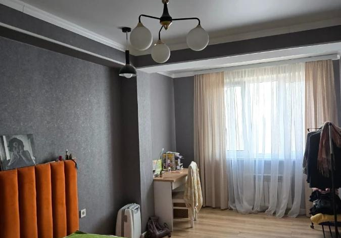 3-комнатная квартира · 82 м² · 4/5 этаж, Халиуллина 196/1 — Талгарский тракт пересечение улиц. Халиуллина