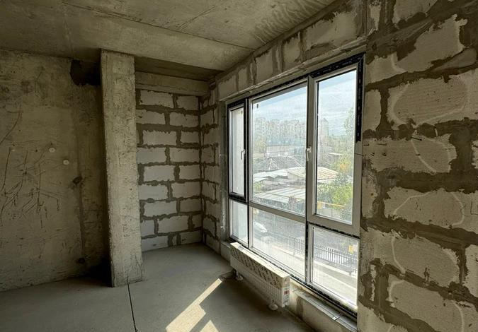 2-комнатная квартира, 57 м², 2/12 этаж, Навои 200