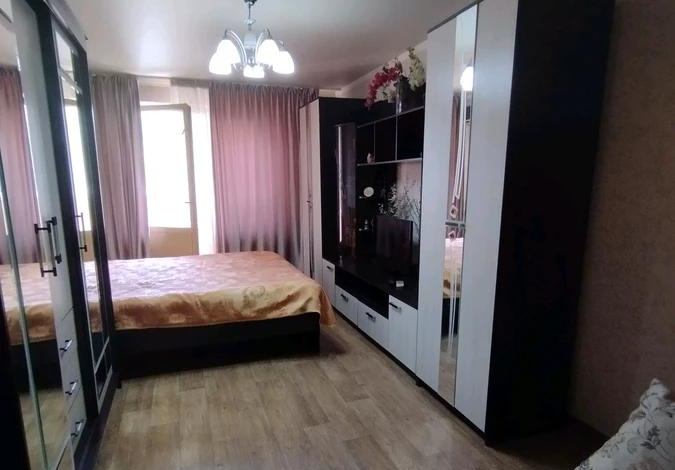 1-комнатная квартира, 33 м², 5/5 этаж, мкр Аксай-2 10