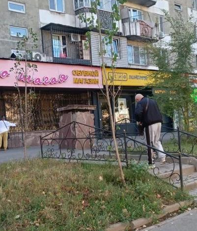 1-комнатная квартира, 33 м², 5/5 этаж, мкр Аксай-2 10