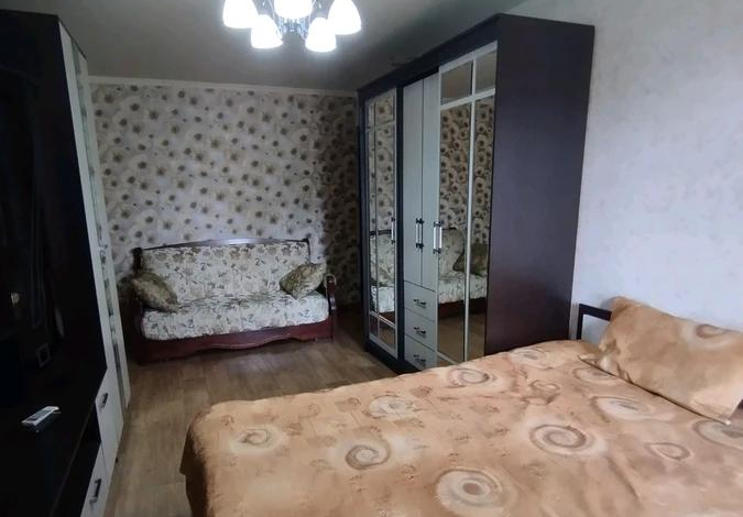 1-комнатная квартира, 33 м², 5/5 этаж, мкр Аксай-2 10