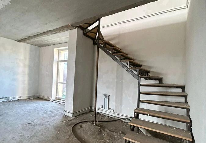 4-комнатная квартира · 145 м², мкр Кунгей , Турекулова 61/1