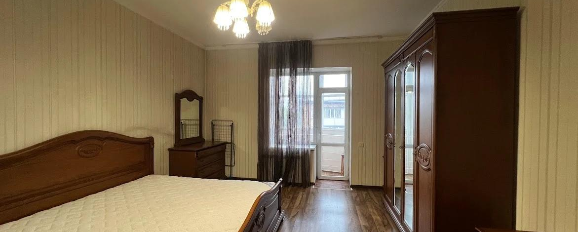 2-комнатная квартира · 81 м² · 4/10 этаж, Лободы 27/2 — Парк Вечного Огня