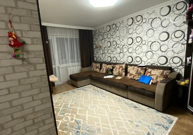 2-комнатная квартира · 41 м² · 2/5 этаж, Бурова 15