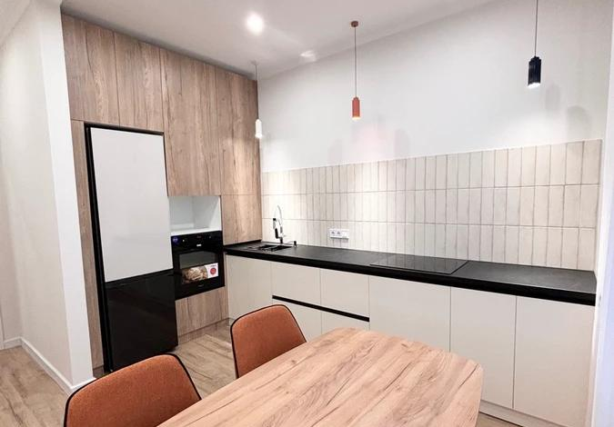 2-комнатная квартира, 63 м², 7/12 этаж, Райымбека — Емцова