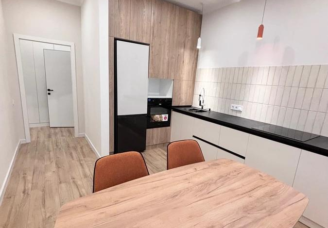 2-комнатная квартира, 63 м², 7/12 этаж, Райымбека — Емцова