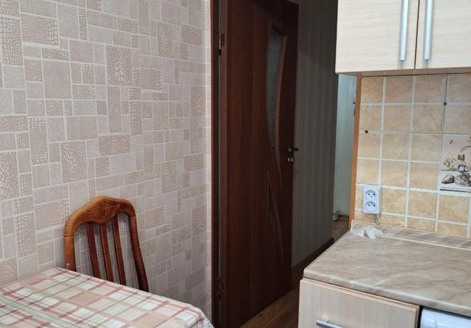 2-комнатная квартира, 43 м², 2/4 этаж, мкр №3 32