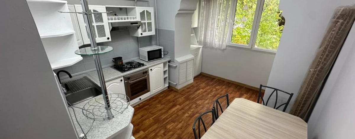 2-комнатная квартира, 52 м², 2/5 этаж, Биокомбинатская