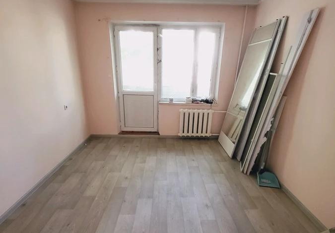 3-комнатная квартира · 57 м² · 3/5 этаж, Салтанат 19 — Лермотова