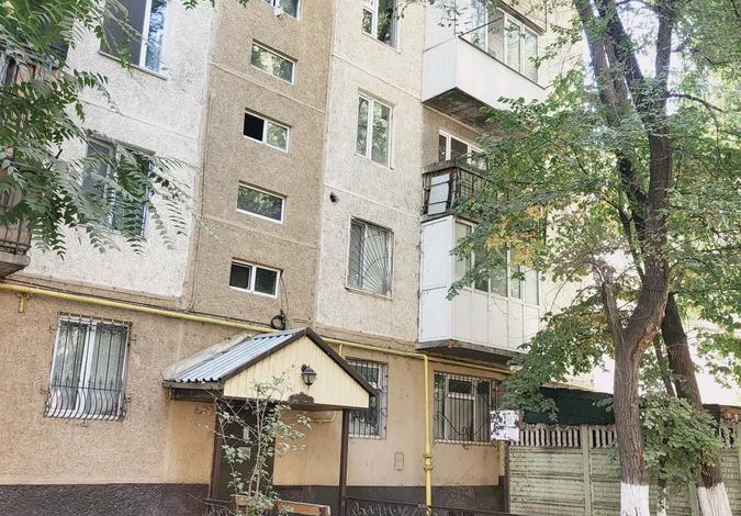 3-комнатная квартира · 57 м² · 3/5 этаж, Салтанат 19 — Лермотова