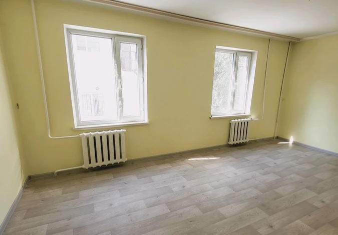 3-комнатная квартира · 57 м² · 3/5 этаж, Салтанат 19 — Лермотова