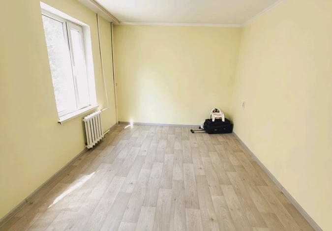 3-комнатная квартира · 57 м² · 3/5 этаж, Салтанат 19 — Лермотова