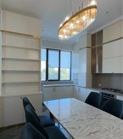 7-комнатная квартира · 295 м² · 5/6 этаж, М.Мамедова 89