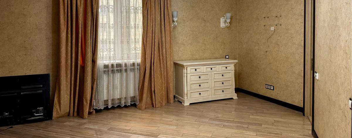 4-комнатная квартира, 160 м², 5/9 этаж, Аскарова Асанбая 21