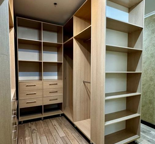 4-комнатная квартира, 160 м², 5/9 этаж, Аскарова Асанбая 21