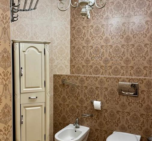 4-комнатная квартира, 160 м², 5/9 этаж, Аскарова Асанбая 21