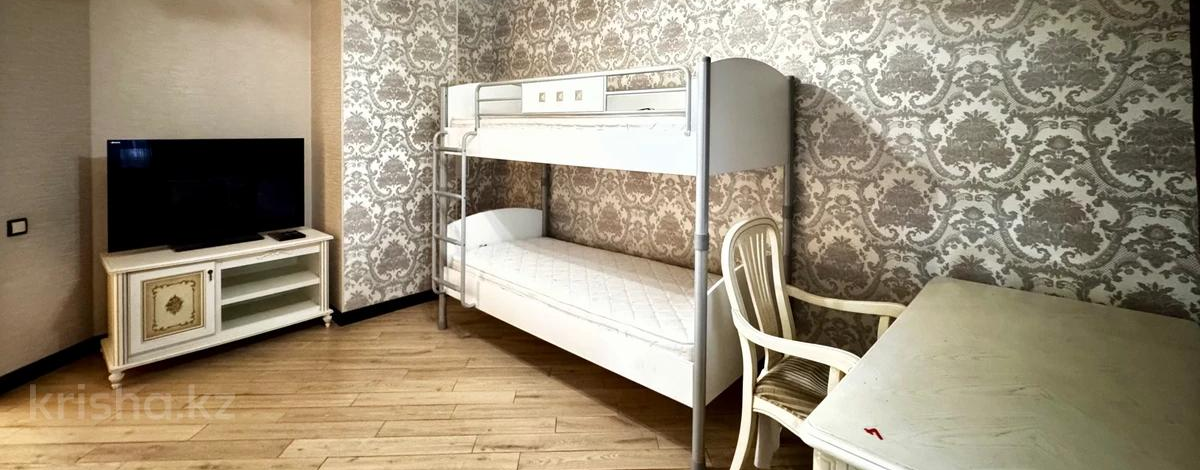 4-комнатная квартира, 160 м², 5/9 этаж, Аскарова Асанбая 21