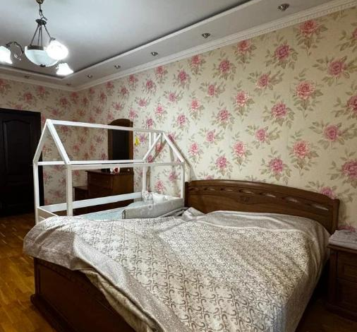 3-комнатная квартира · 120 м² · 8/10 этаж, Сембинова 9 — Кенесары
