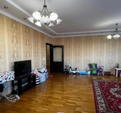 3-комнатная квартира · 120 м² · 8/10 этаж, Сембинова 9 — Кенесары