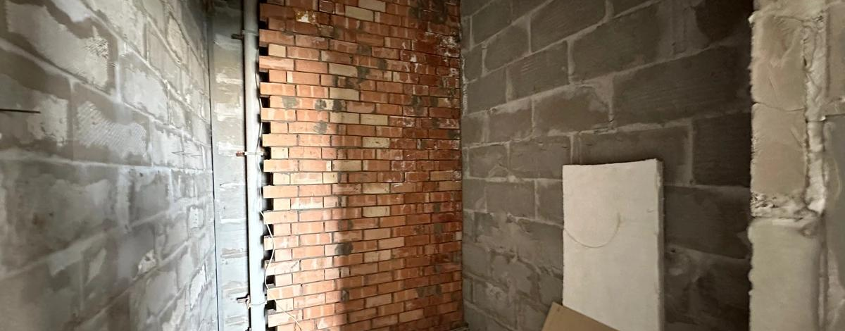 5-комнатная квартира · 209.7 м² · 6/8 этаж, Дулати 201а