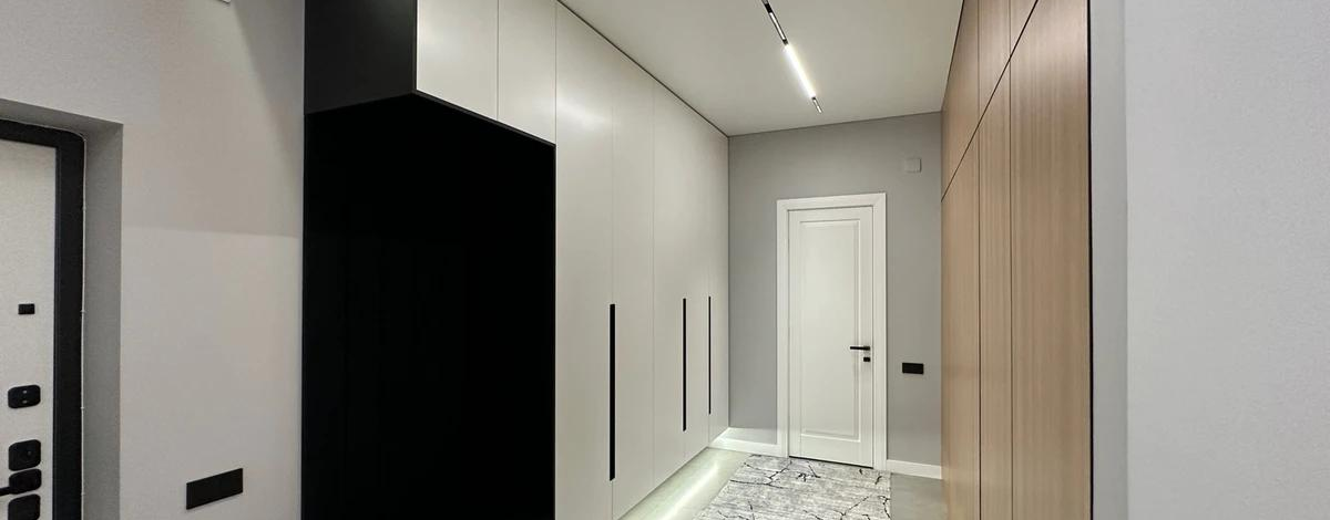 2-комнатная квартира · 116.7 м² · 6/8 этаж, Дулати 201а