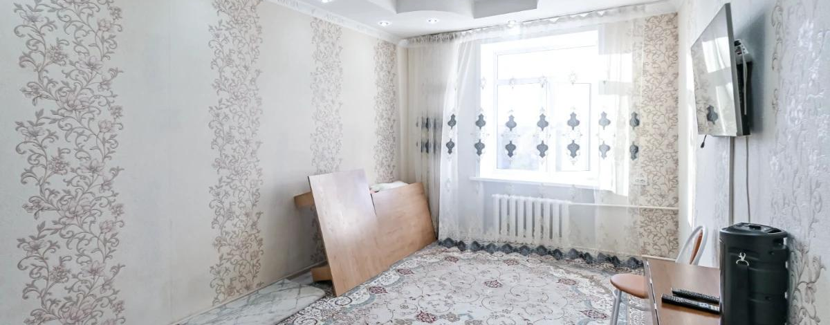 2-комнатная квартира, 49 м², 3/3 этаж, Есенберлина 19 — Только наличные