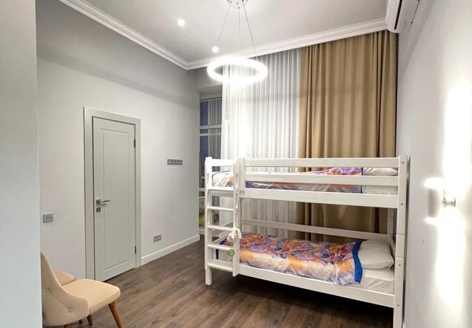 3-комнатная квартира, 130 м², 3/8 этаж, Касым Аманжолов 20