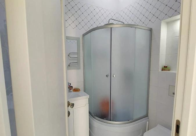 2-комнатная квартира, 49 м², 3/4 этаж, мкр Акжар 3