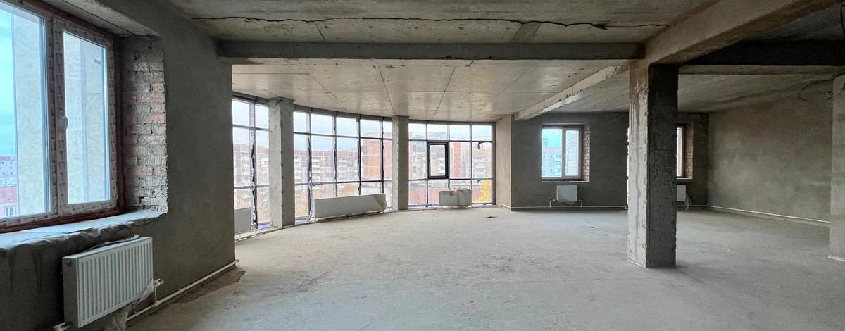 5-комнатная квартира · 183 м² · 6/6 этаж, мкр Юго-Восток, Мкр Степной 3 2/3 — Торговый центр бум